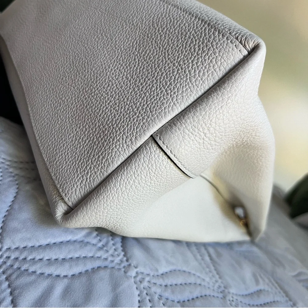 PRADA Vitello Phenix Bianco Embossed Logo Leather Hobo shoulder Bag - Picture 7 of 14